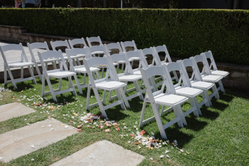 WHITE PADDED FOLDING CHAIR - Image 17