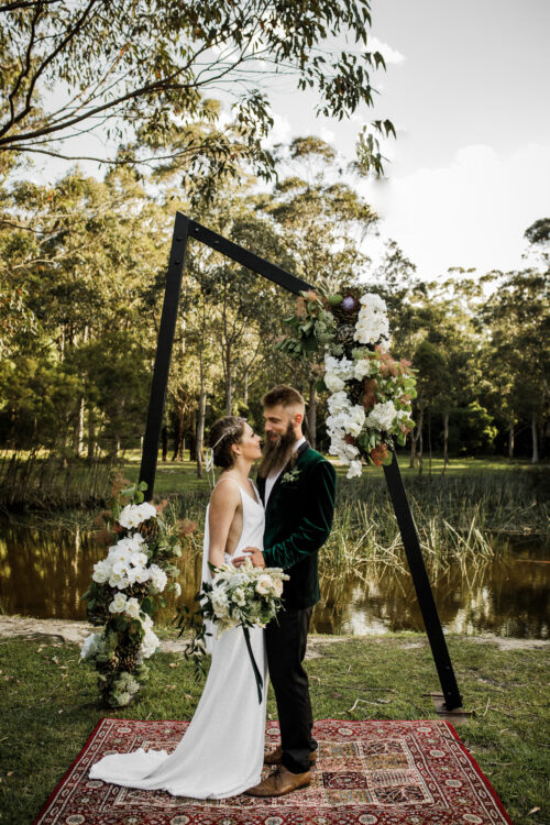 BLACK GEO ARBOUR