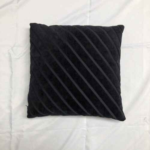 BLACK CUSHION