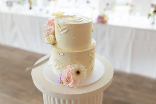 Panelled Plinth Cake Table – WHITE (with Lip) - Image 10