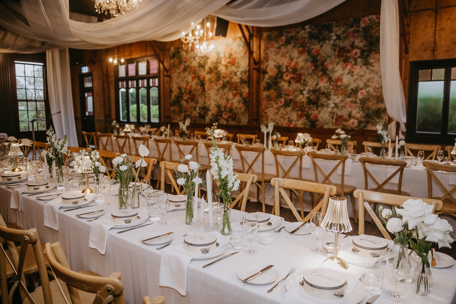 Scallop Gold Table Lamp - Image 13